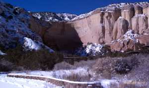 A roadside park with an amphitheater built by nature.