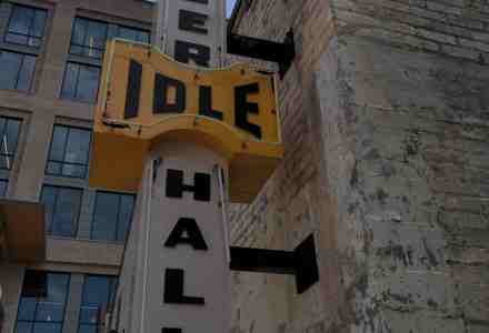Sign for Idle Beer Hall.