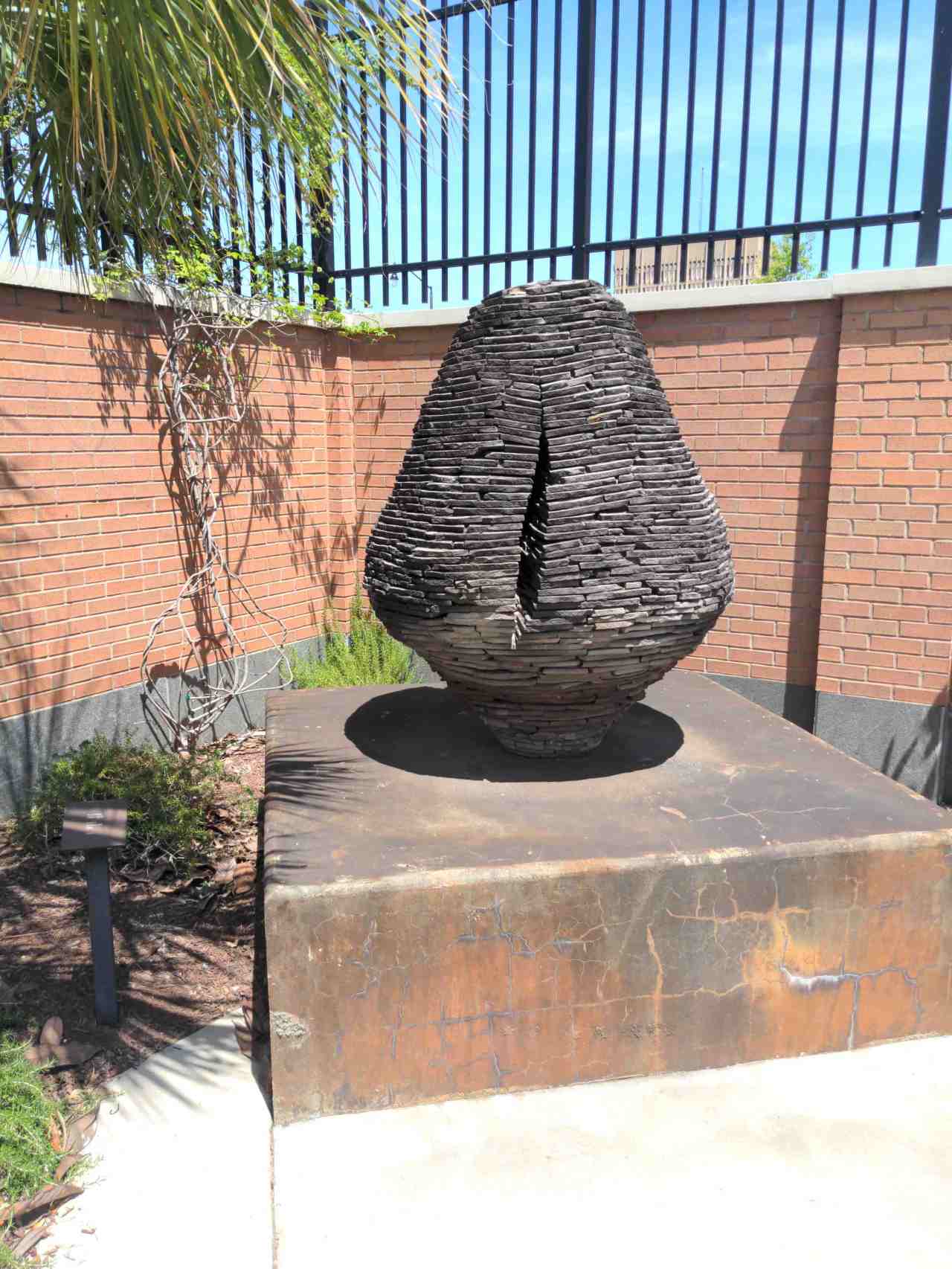 Stacked layers of slate make a sculpture.