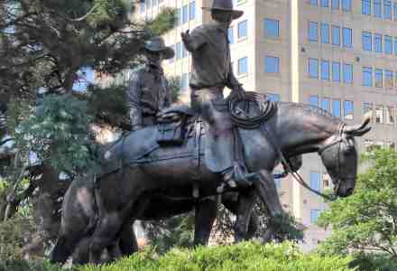 Sculpture of horseback riders.